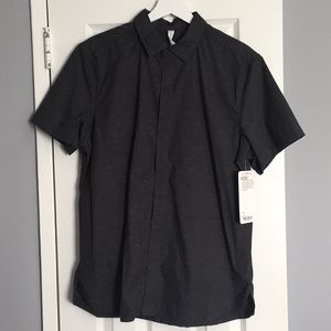 lululemon athletica Shirts - Lululemon City Slate SS Buttondown in black lululemon athletica Shirts - Lululemon City Slate SS Buttondown in black